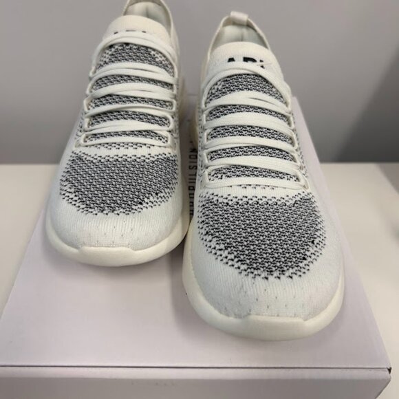 APL Women's Techloom Breeze Runners - Picture 2 of 8